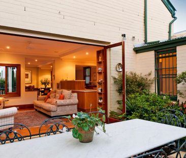 9 Jarocin Avenue, Glebe. - Photo 4