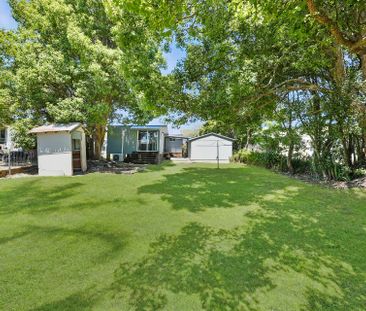 Relaxed Lakeside Living in a Peaceful Setting - Photo 4