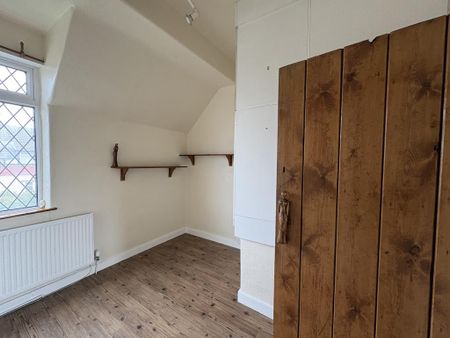 3 bedroom semi-detached house to rent - Photo 2