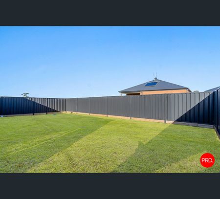 10 Fluke Street, Huntly, Vic 3551 - Photo 2