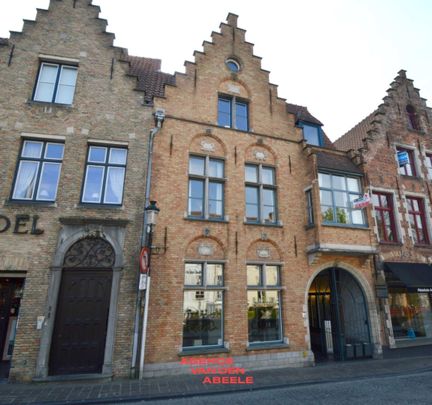 Ruim appartement op UNIEKE locatie te Brugge - Photo 1