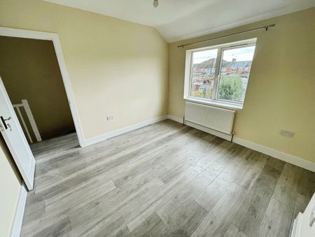 Morrison Street, Swindon - Photo 3