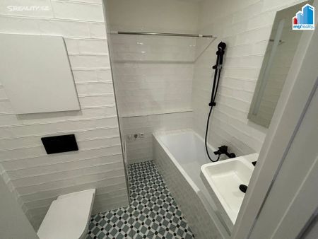 Pronájem bytu 1+1 38 m² - Фото 2