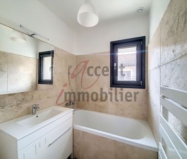 Noves : Appartement T4 avec 3 chambres, résidence avec parking, - Photo 1