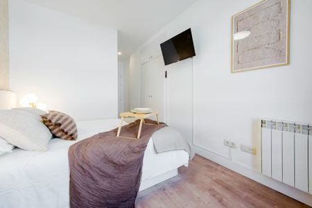 Calle de las Islas de Cabo Verde, Madrid, Community of Madrid 28035 - Foto 2