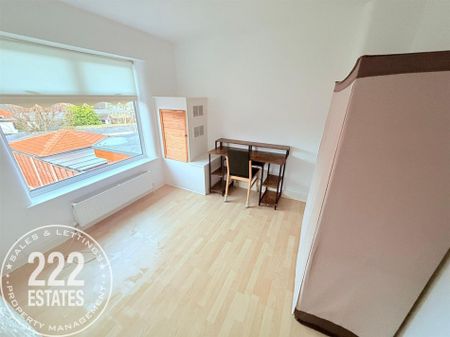 Roscoe Avenue - Warrington - WA2 - Photo 5