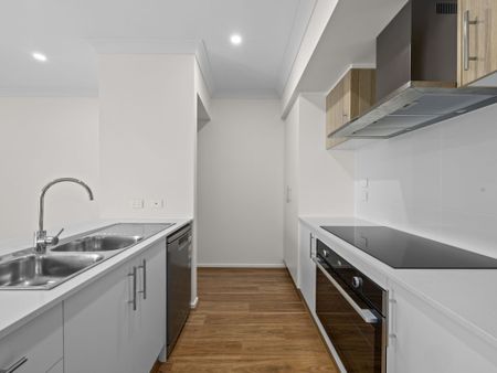 3 Stratos Street, Flagstone QLD 4280 - House For Rent | Domain - Photo 4