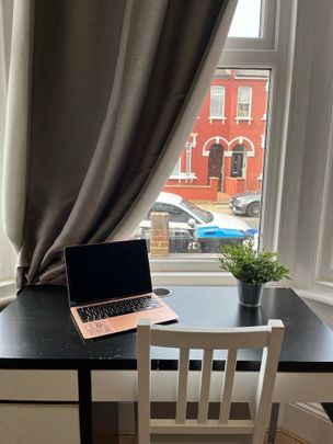 Room in a Shared House, Mora Road, NW2 - Photo 1