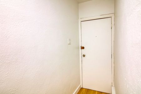 3250 Van Horne - Photo 5