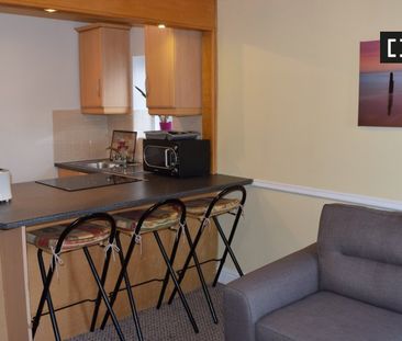 1-bedroom apartment for rent in Ballsbridge, Dublin - Photo 1