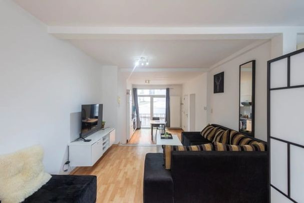 Appartement te huur - Photo 1