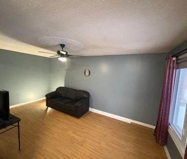 For Lease - 34 Glenroy Road, London South, Ontario - Photo 1