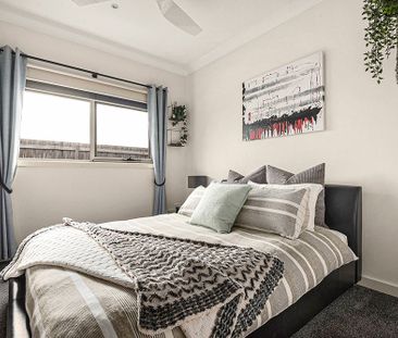 3/5 Dumbarton Street, Reservoir VIC 3073 - Photo 5