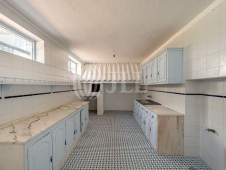 4 room luxury House for rent in Alfragide Sul (Alfragide), Amadora, Lisbon - Photo 3