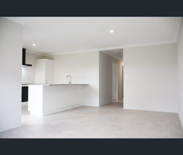 8A Tate Way, Ravenswood, WA 6208 - Photo 1
