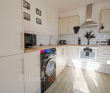 2 bedroom apartment to rent - Photo 2
