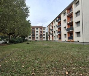 Location Appartement à LE PONT DE CLAIX - Photo 1