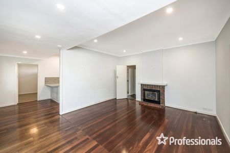 Easy living with a touch of charm... - Photo 2