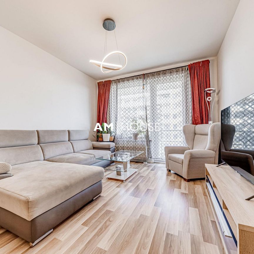 Pronájem bytu 3+kk 82 m² - Fotografie 1