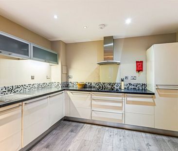 Millharbour, Isle Of Dogs, London, E14 flat to rent - Photo 2