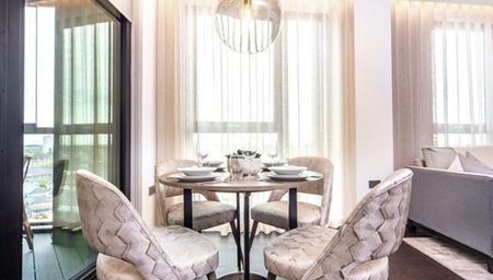 The Residence, 6-8 Charles Clowes Walk, London - Photo 2