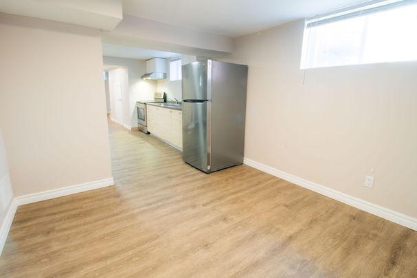 Spacious and Private 2-Bedroom Apartment in Welland! - Photo 1