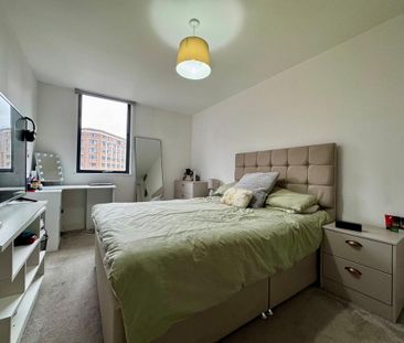 2 bedroom flat to rent - Photo 4