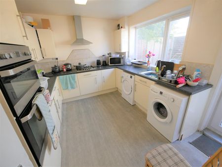 Boatyard, Bournemouth, BH1 - Photo 3