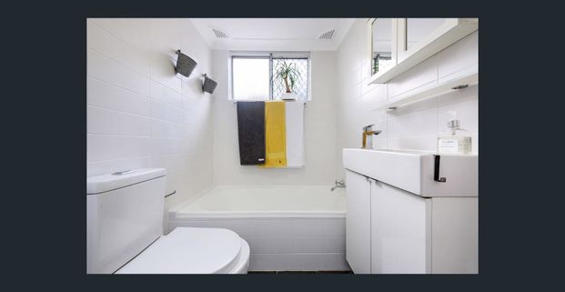 Ground Floor 1-Bedroom Unit in a Prime Location - Photo 1