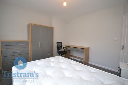 1 bed Shared House for Rent - Photo 3