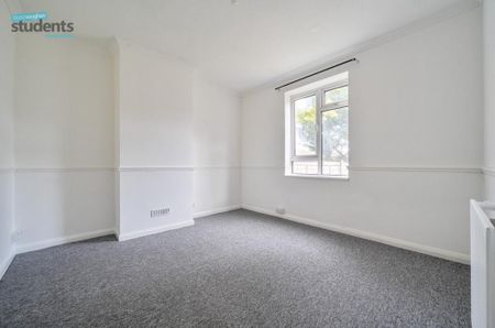 4 bedroom detached house to rent - Photo 4