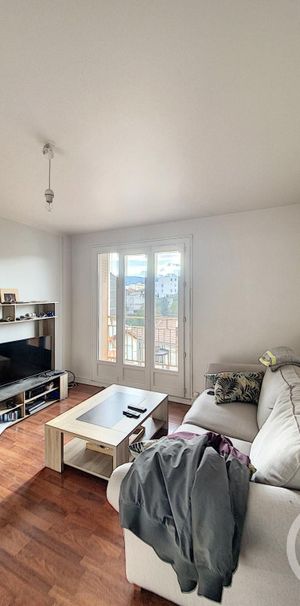 Location Appartement 2 pièces 43m² CLERMONT FERRAND 63000 - Photo 1