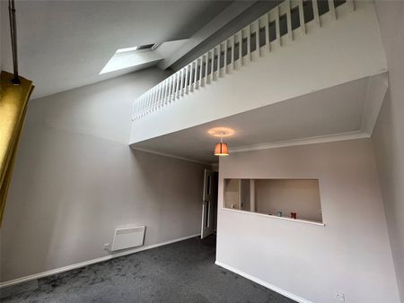 2 bedroom maisonette to rent - Photo 5