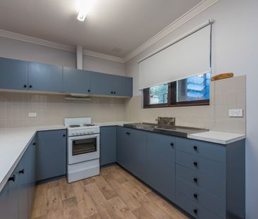 Comfortable Living in a Convenient Location - Photo 5