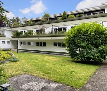 Traumhafte 3,5-Zimmer Dachterrassenwohnung in begehrter Lage von München-Solln - Photo 1