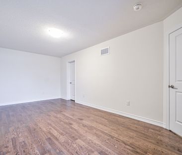 For Lease - 4 Thomas Frisby Jr. Crescent, Markham, Ontario - Photo 5