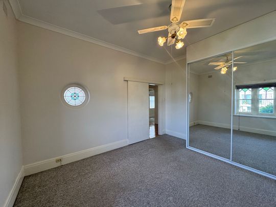 FULL BRICK SEMI HOME - Photo 1