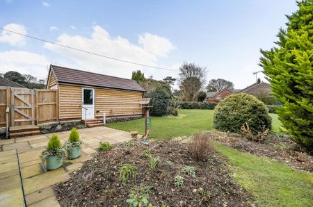 3 bedroom bungalow to rent - Photo 3