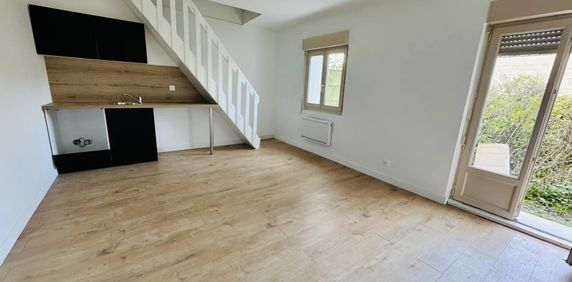 Location Appartement 3 pièces 50 m2 à Saint-Quentin - Photo 2