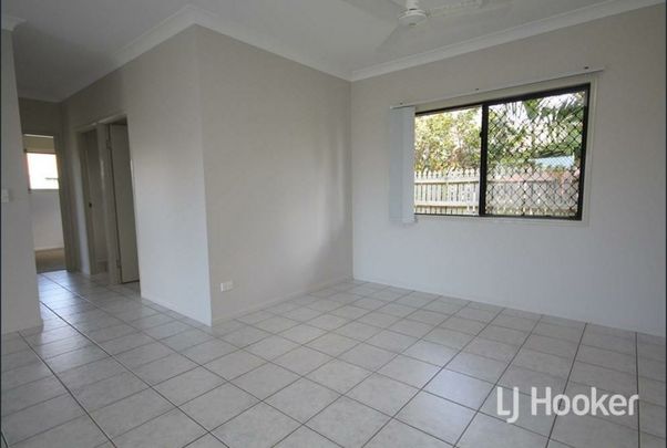 19 Daytona Drive, Kirwan - Photo 1