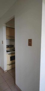 2 CH - 1 SDB - Laval - $1,600 /mo - Photo 3