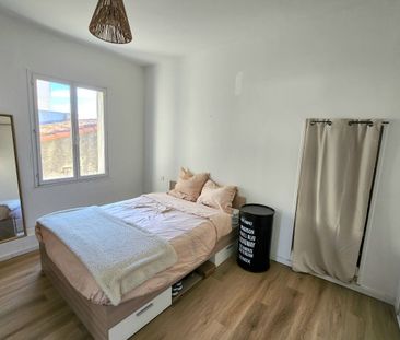 EXCLUSIVITE / T2 DE 45 M² MEUBLE / CHATEAU GOMBERT - Photo 2