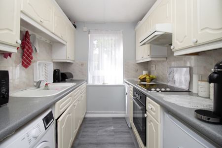 Rothbury Cottages, SE10, London - Photo 4