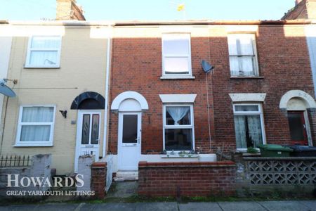 2 bedroom terraced house to rent - Photo 4