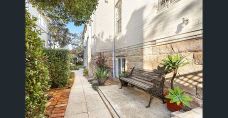 A Forever Family Home With A Garden Flat - Photo 2