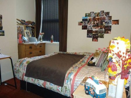 5 bedroom terraced house to rent - Photo 3