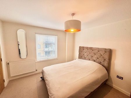 Chapel Court, Romford, RM7 0FT - Photo 2