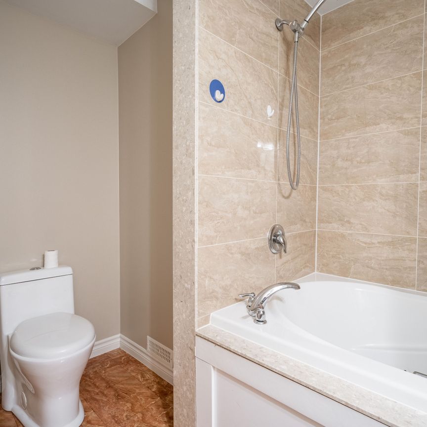 For Lease - 96 Charlotte Street Unit# Main, Hamilton, Ontario - Photo 1