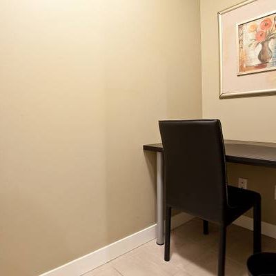 Pet Welcome Furnished 1 Bedroom @1438 Richards -Available October 1st - Photo 4