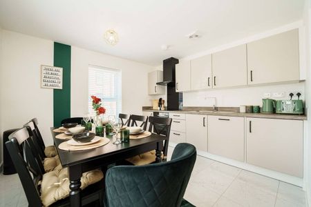 4 Bed Detached House, Orchid Rise, LS14 - Photo 5